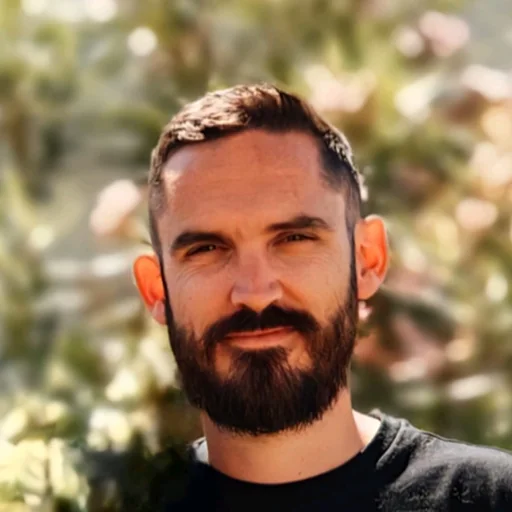 Portrait d'Emmanuel Le Nohaïc